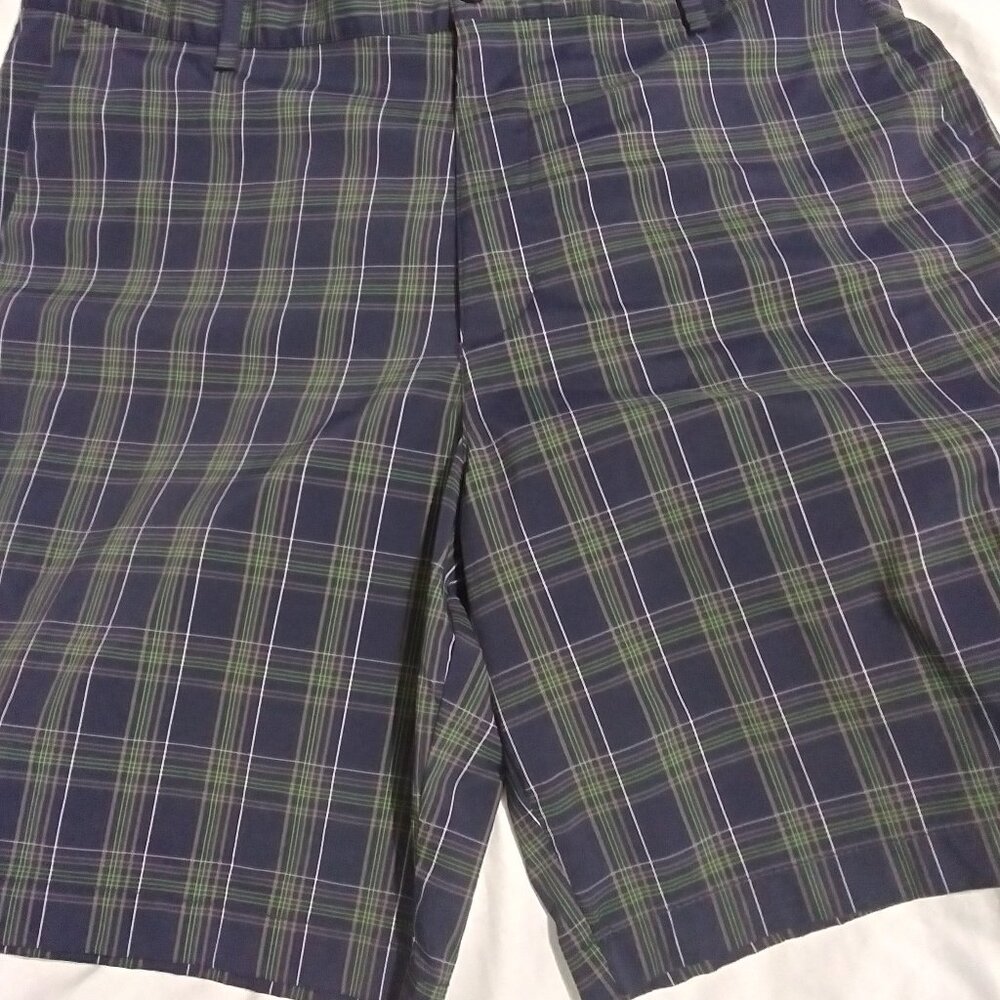 Chaps Golf 78 Plaid Shorts Mens sz 38 Performance Flat Front Casual